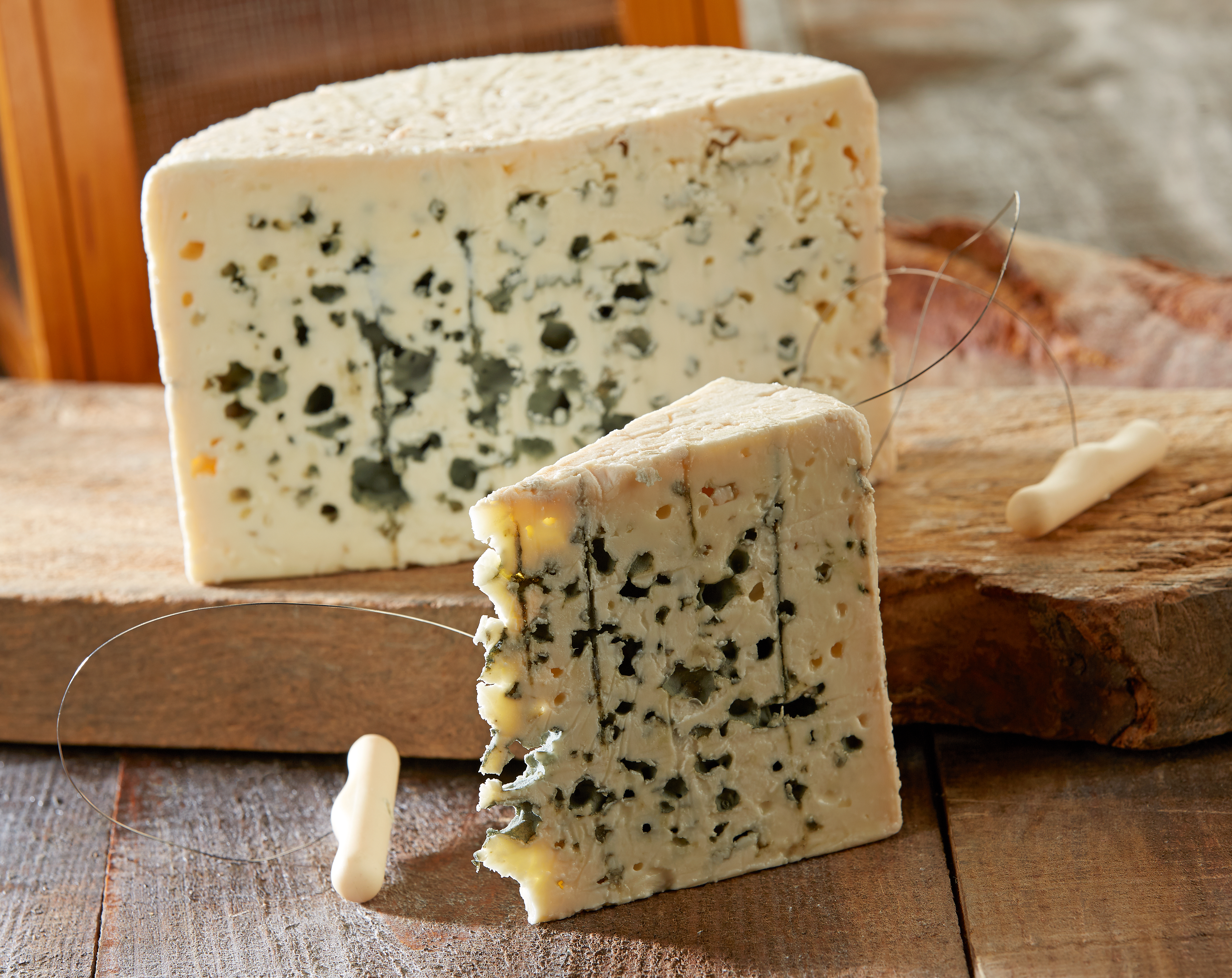 ROQUEFORT AOP 32% MAT.GR.