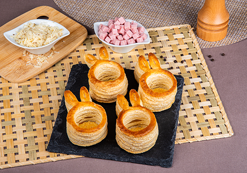 4 BOUCHÉES FEUILLETÉES 
LAPIN