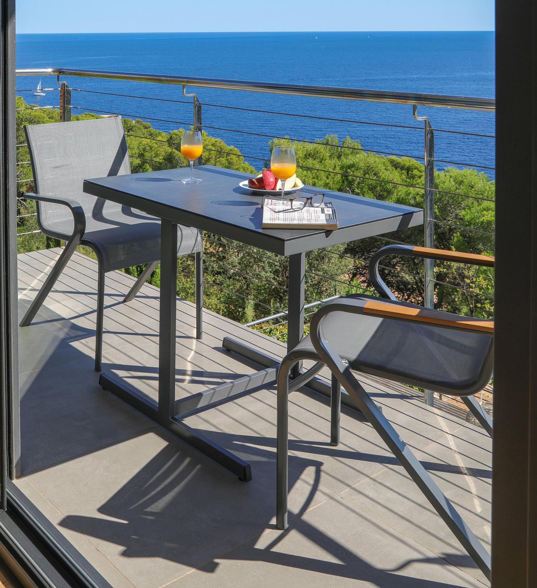 TABLE BALCON 2 PERSONNES
ARALIA