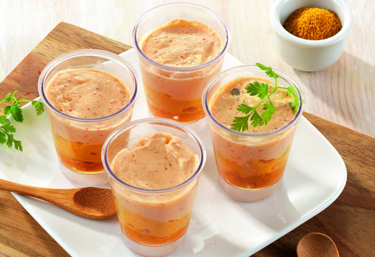 4 VERRINES CREVETTE AU CURRY, CAROTTES CONFITES ET CRÈME PIMENTÉE