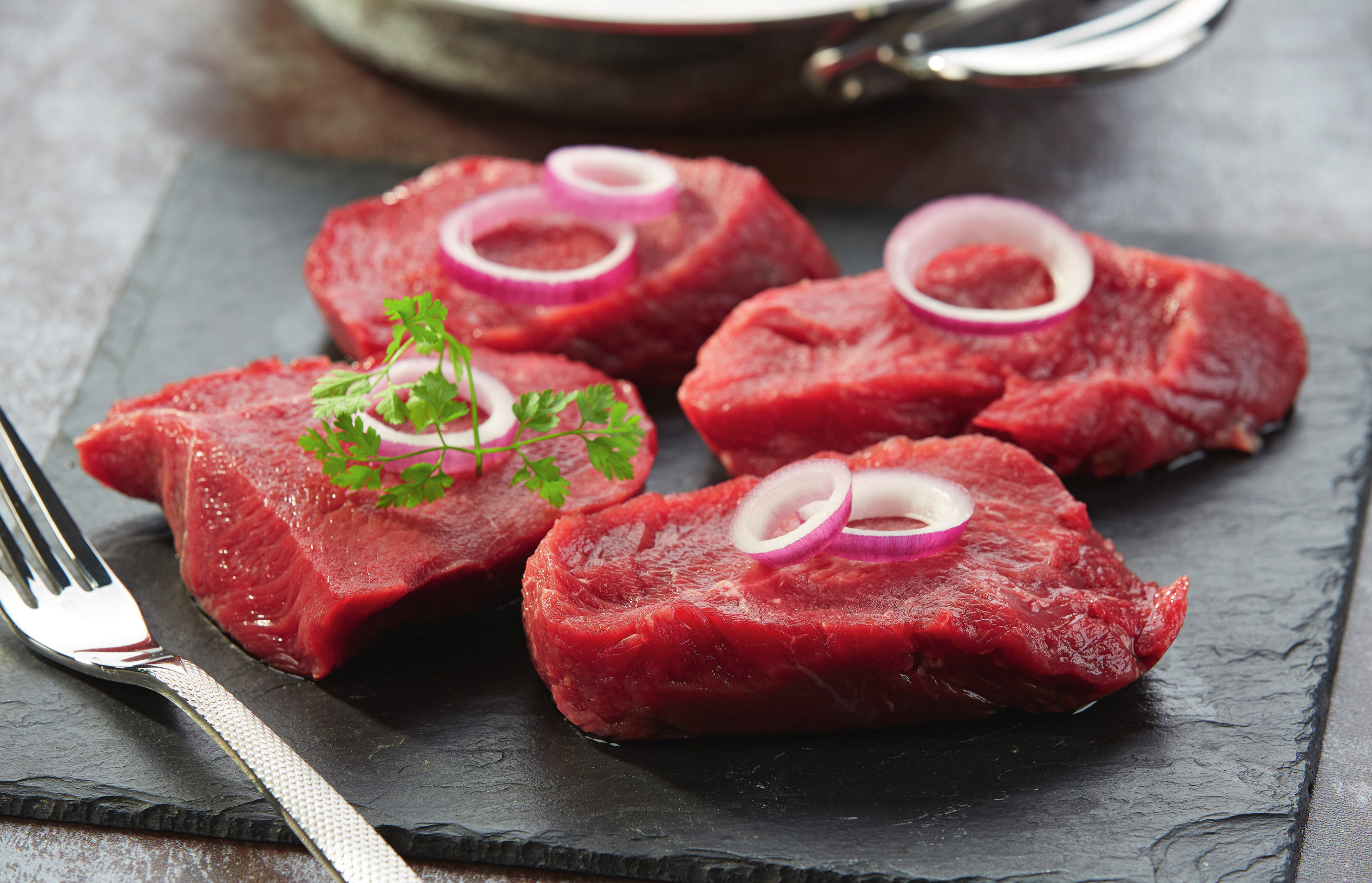 VIANDE BOVINE : PAVÉ★★★
À GRILLER