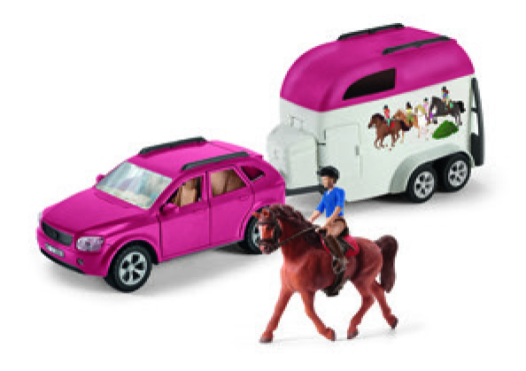 VOITURE AVEC REMORQUE POUR CHEVAUX