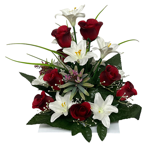 Coupe QUADRA
(Boutons roses, lys)