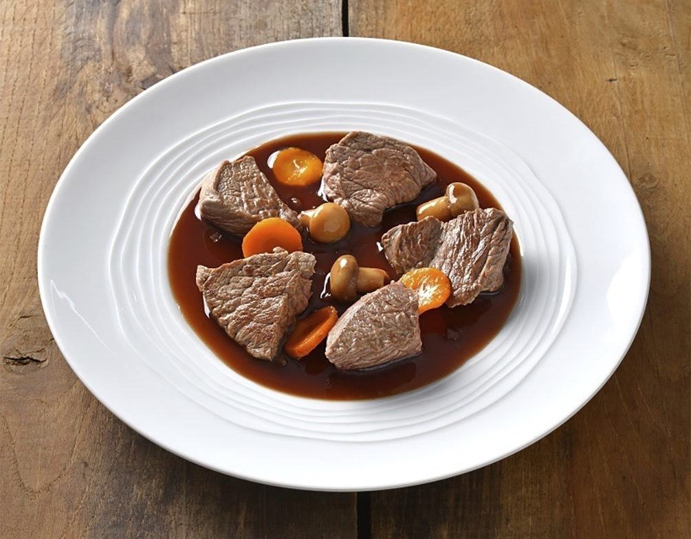 BOEUF CHAROLAIS AU VIN DU MÉDOC