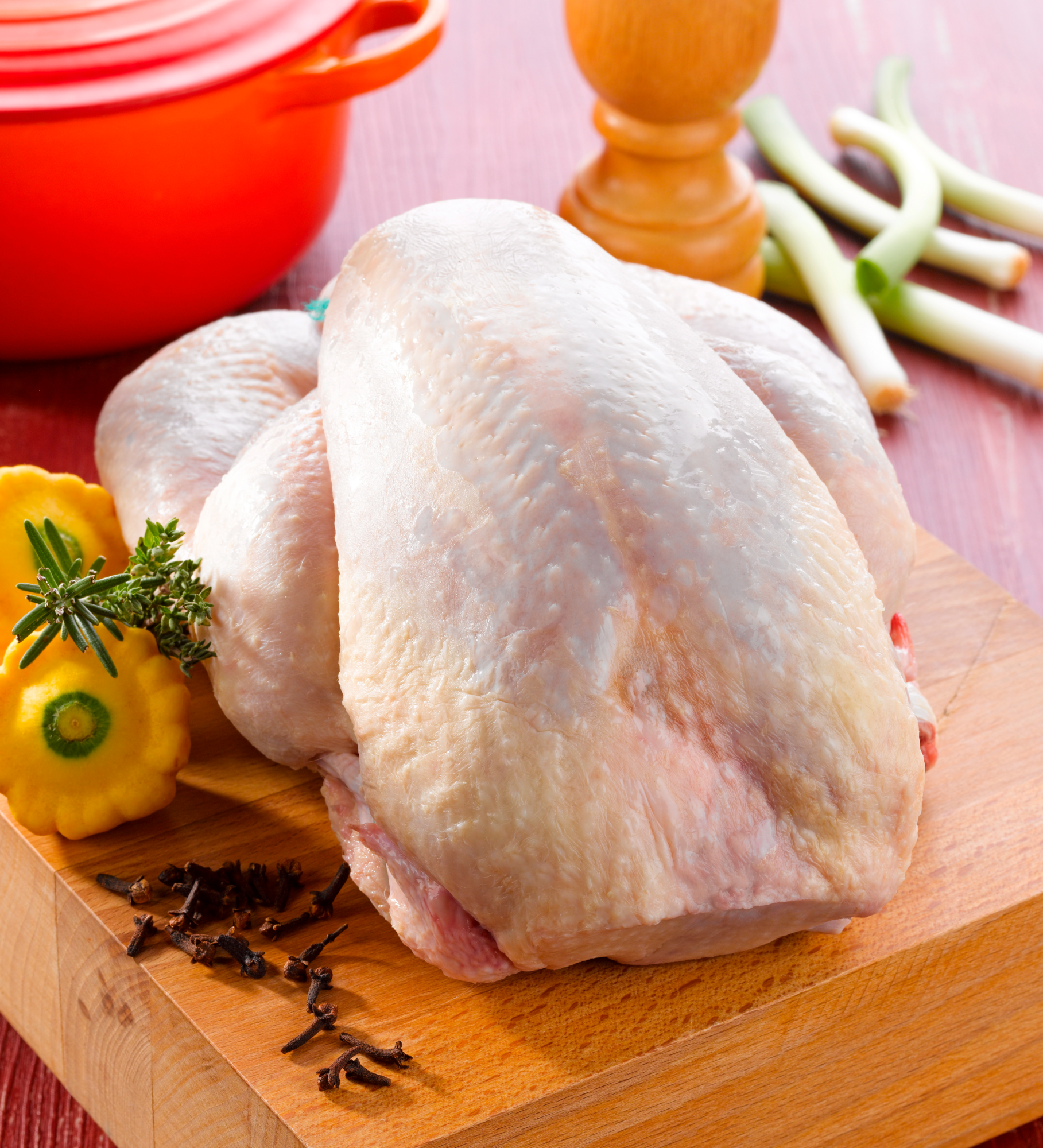 Poulet fermier Label Rouge Volaille de Bretagne IGP, Volaille du Maine IGP, du Sud-Est IGP, d'Auvergne IGP, de Challans IGP, du Sud-Ouest IGP, de Janzé IGP, de Normandie IGP*