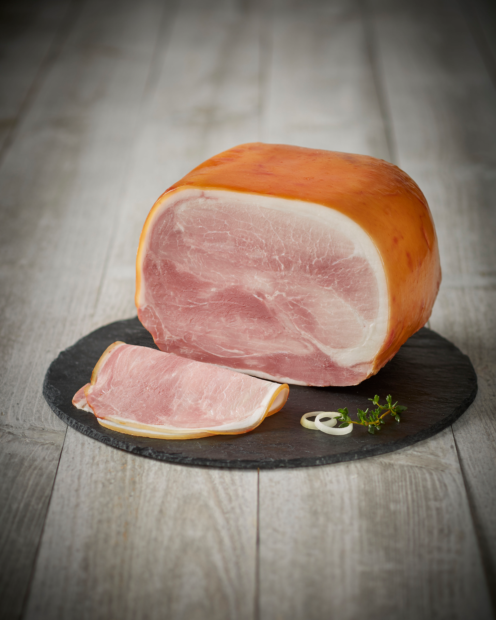 Jambon supérieur fumé avec couenne "TRADILEGE"