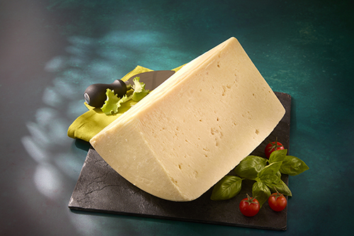 PECORINO ROMANO DOP 32% Mat.Gr.*