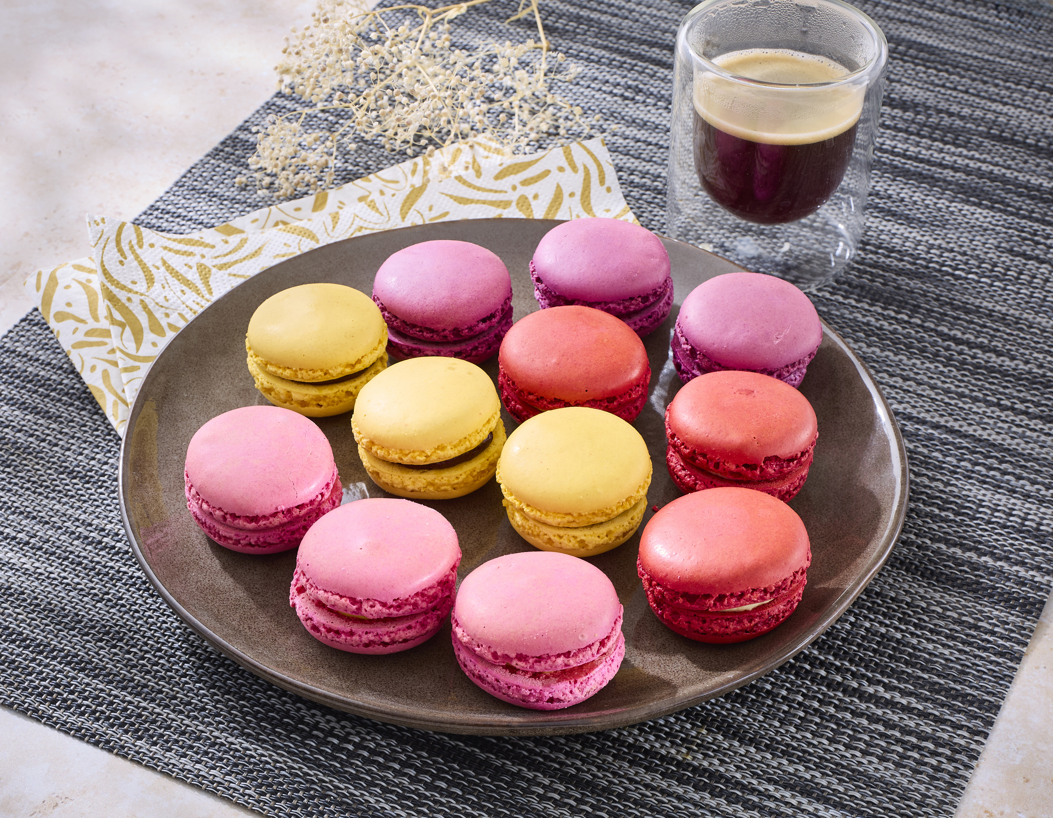 12 MACARONS CŒUR FRUITÉ LES DUOS