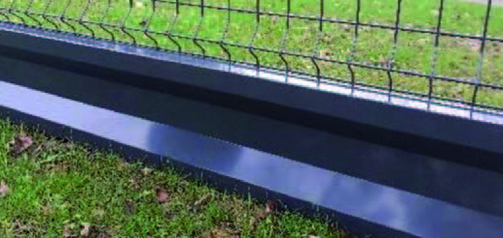 PLAQUE DE SOUBASSEMENT ACIER