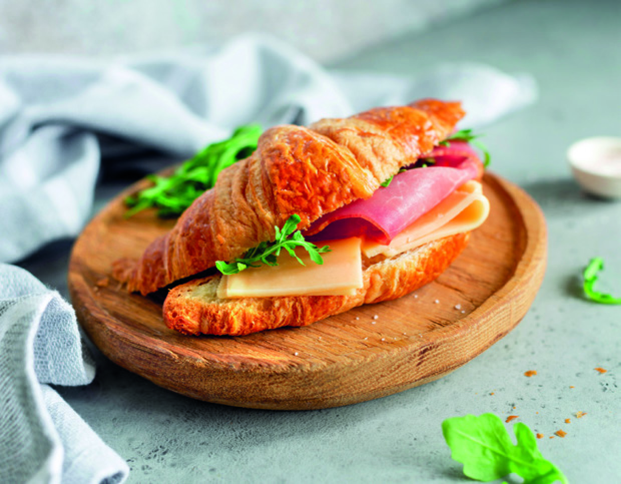 CROISSANT AU JAMBON