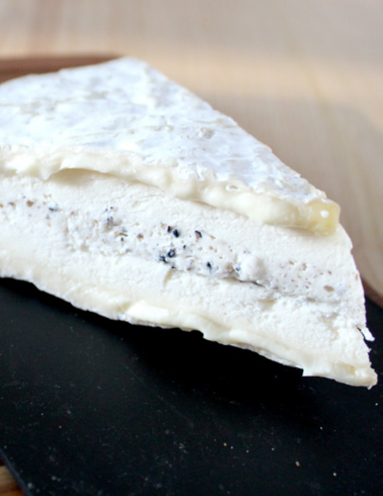 BRIE TRUFFÉ 24% DE MAT. GR.(1)