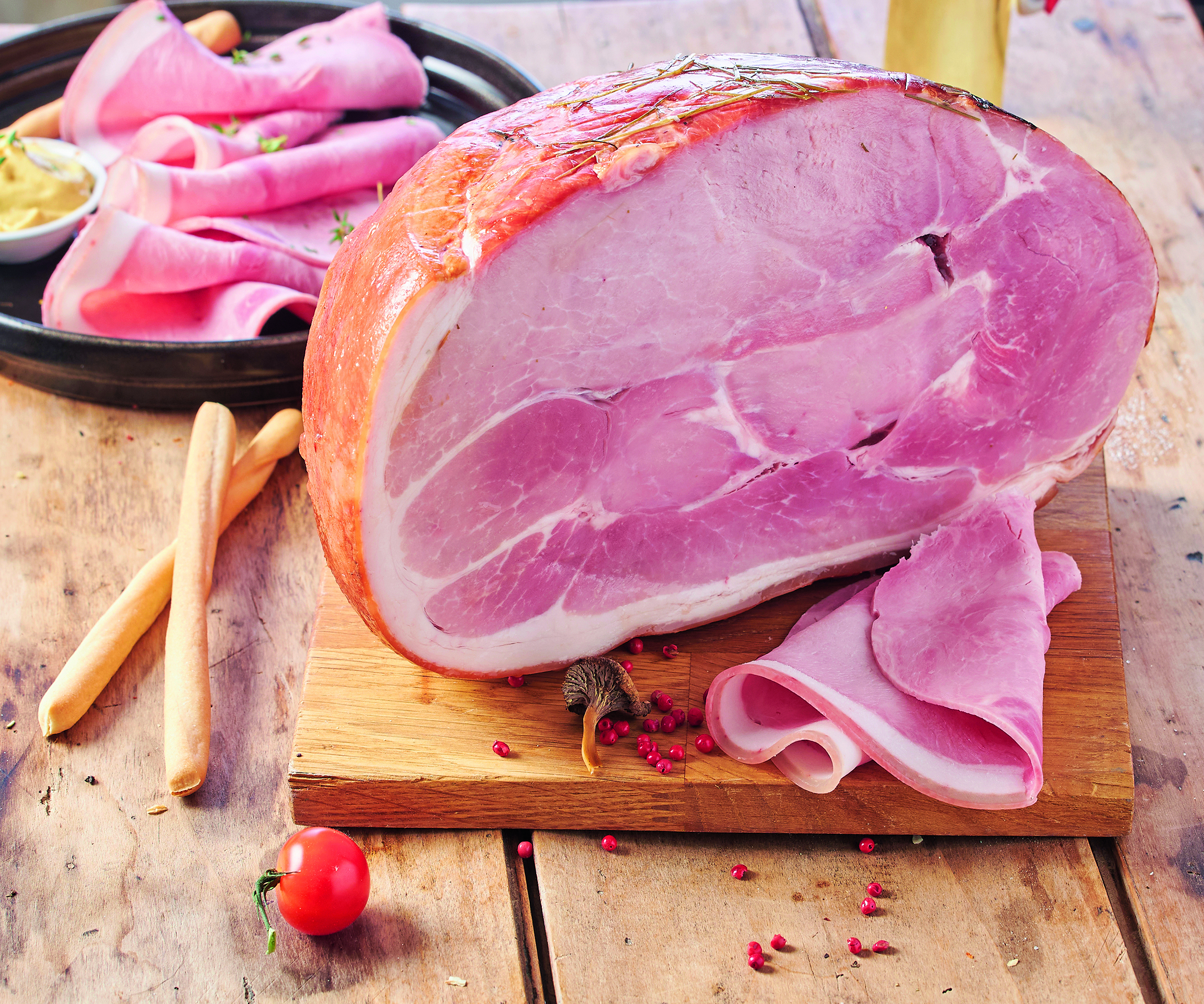 JAMBON FUMÉ CUIT AU FOIN SUPÉRIEUR AVEC COUENNE