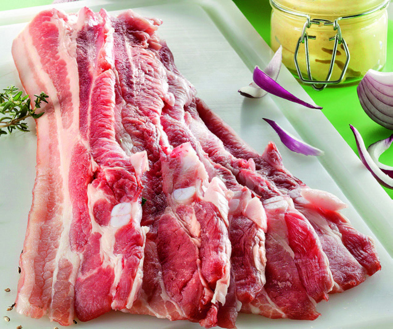 POITRINE DE PORC TRANCHÉE AVEC OS