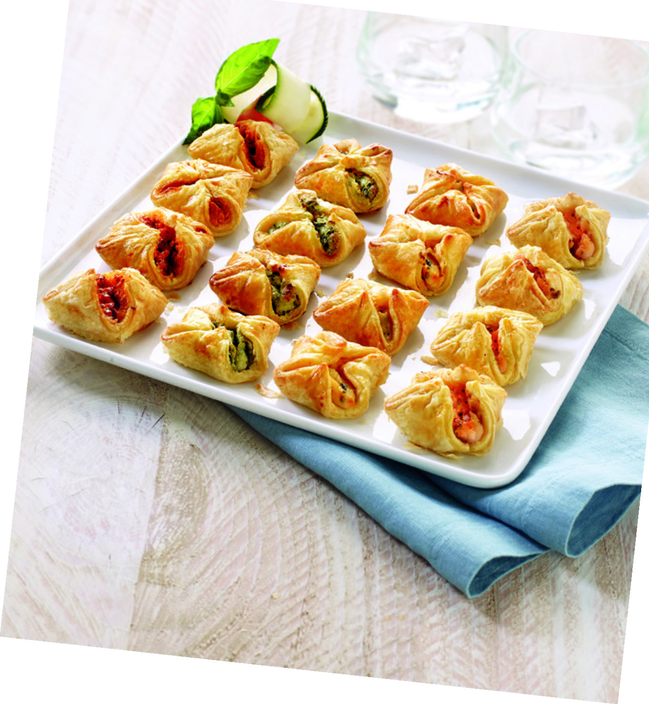 16 MINI PANIERS FEUILLETÉS