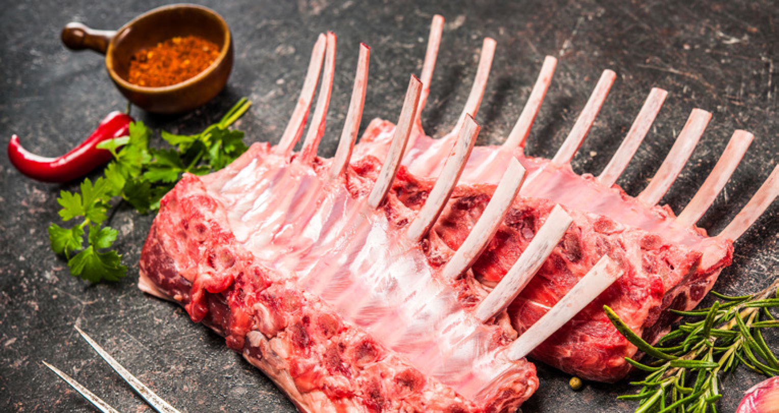 CARRÉ D’AGNEAU À RÔTIR