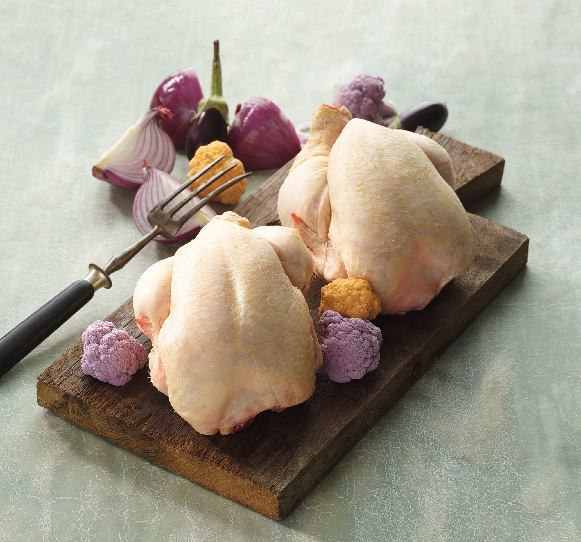 2 Poulets blancs nourris aux grains de blé