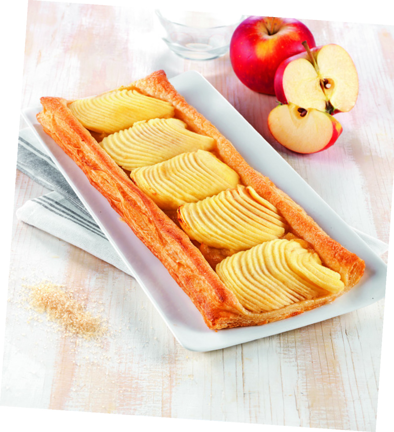 BANDE FEUILLETÉE SUCRÉE AUX POMMES
