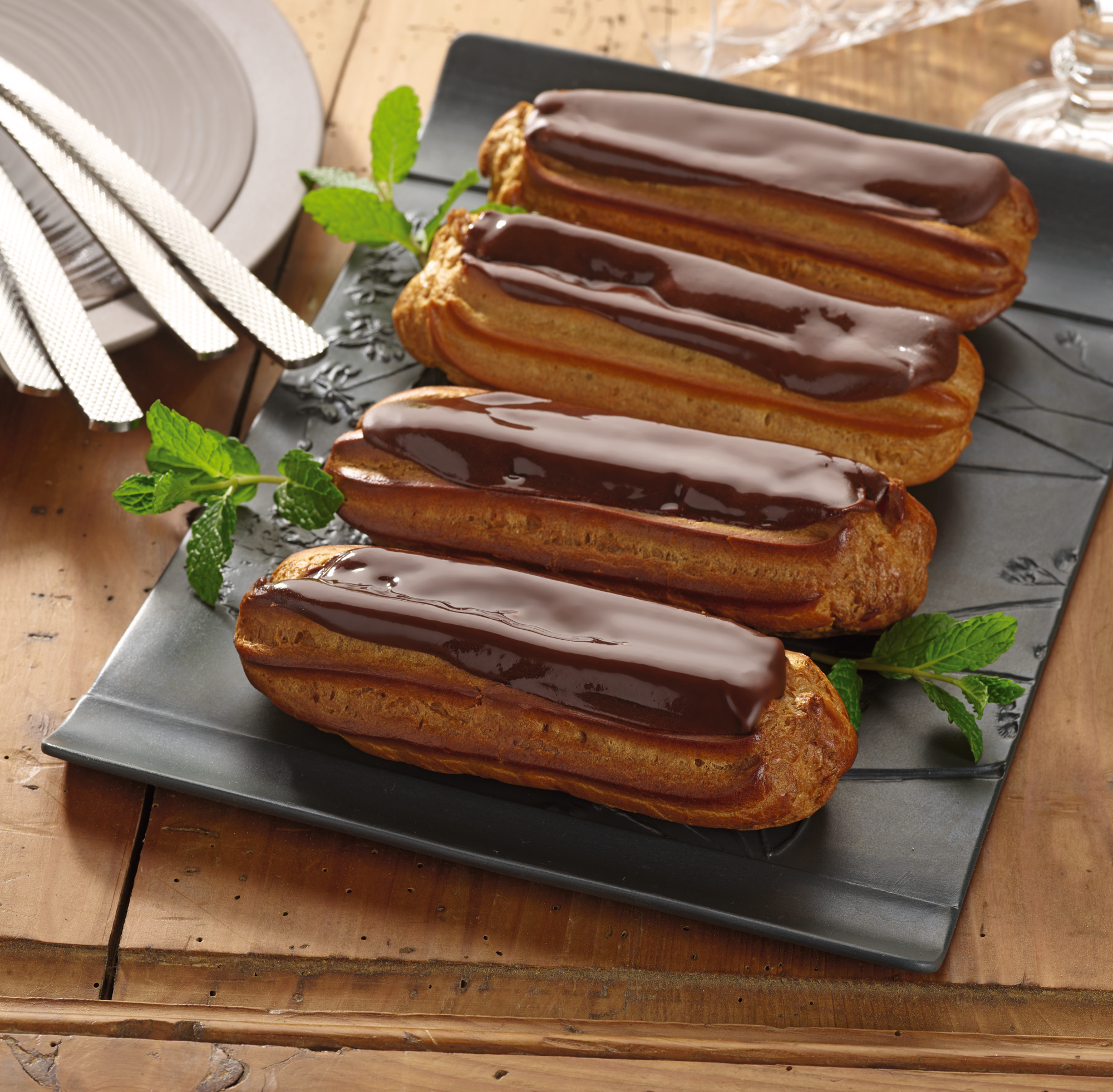 4 Maxi éclairs au chocolat