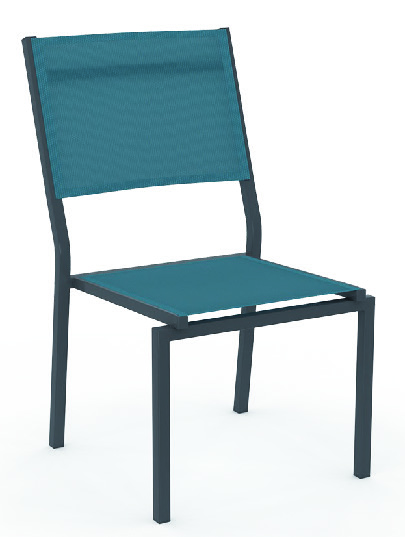 CHAISE EMPILABLE