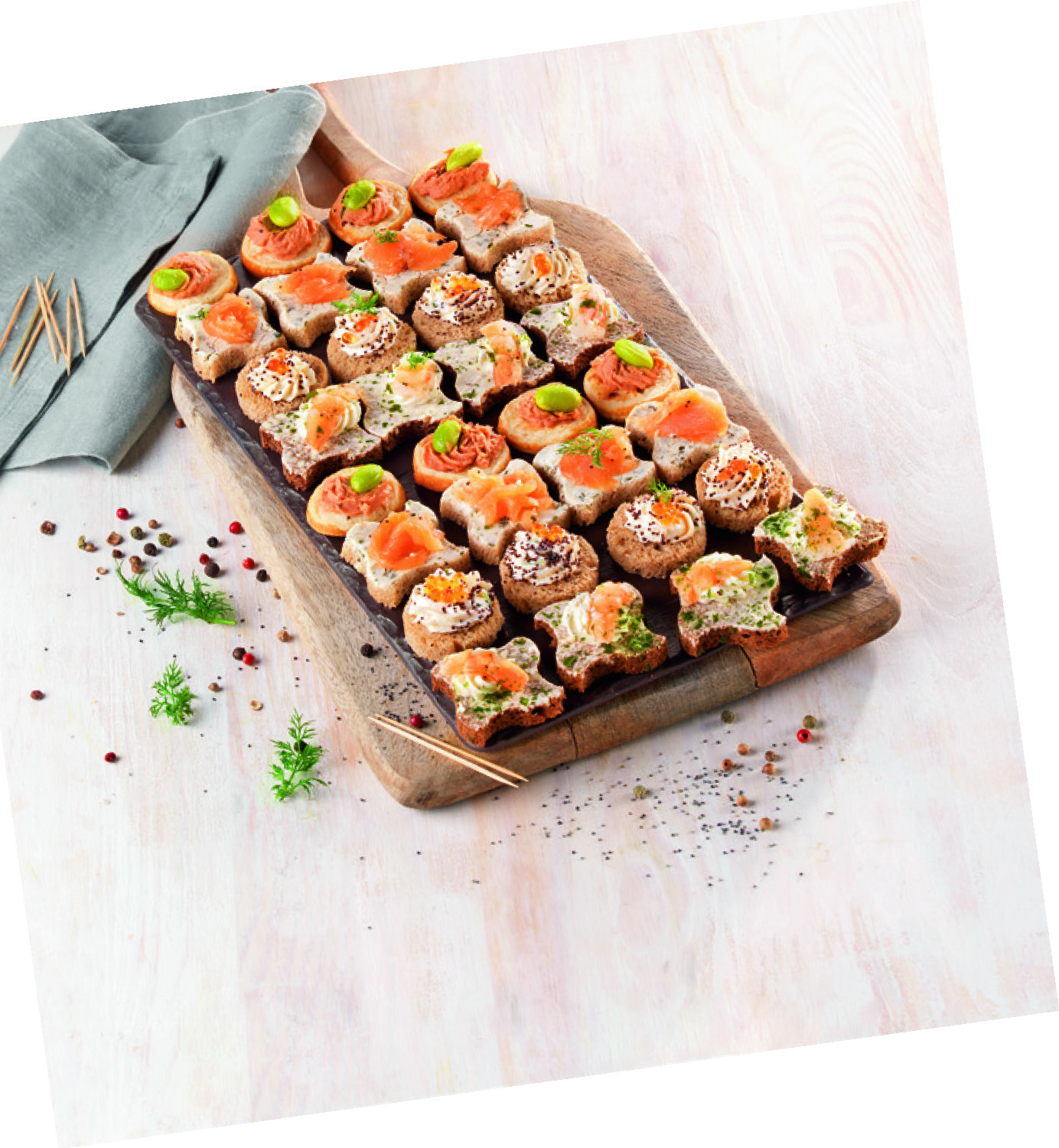 32 CANAPÉS DE LA MER