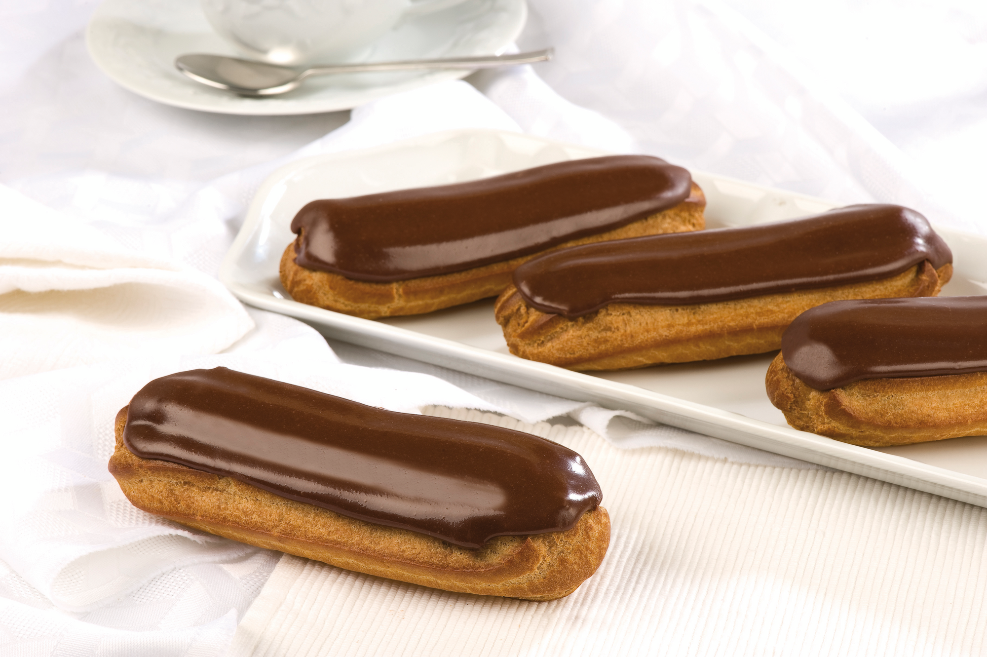 4 Maxi éclairs au chocolat