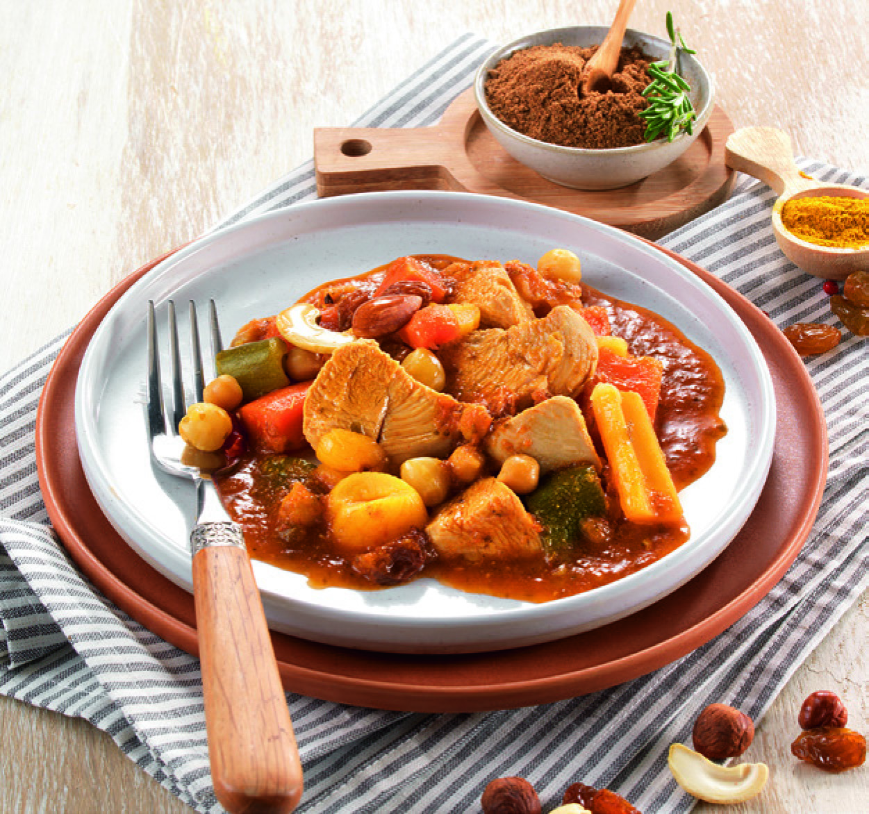 TAJINE DE POULET AUX FRUITS SECS