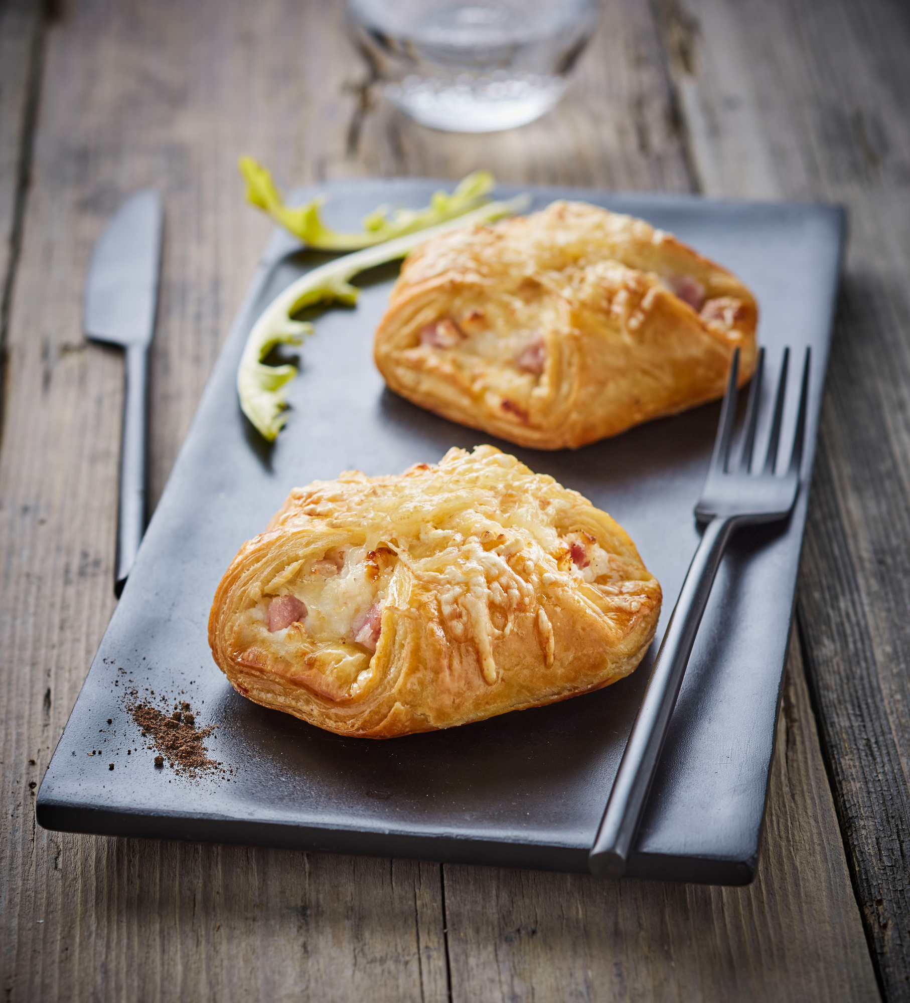 6 Feuilletés jambon fromage