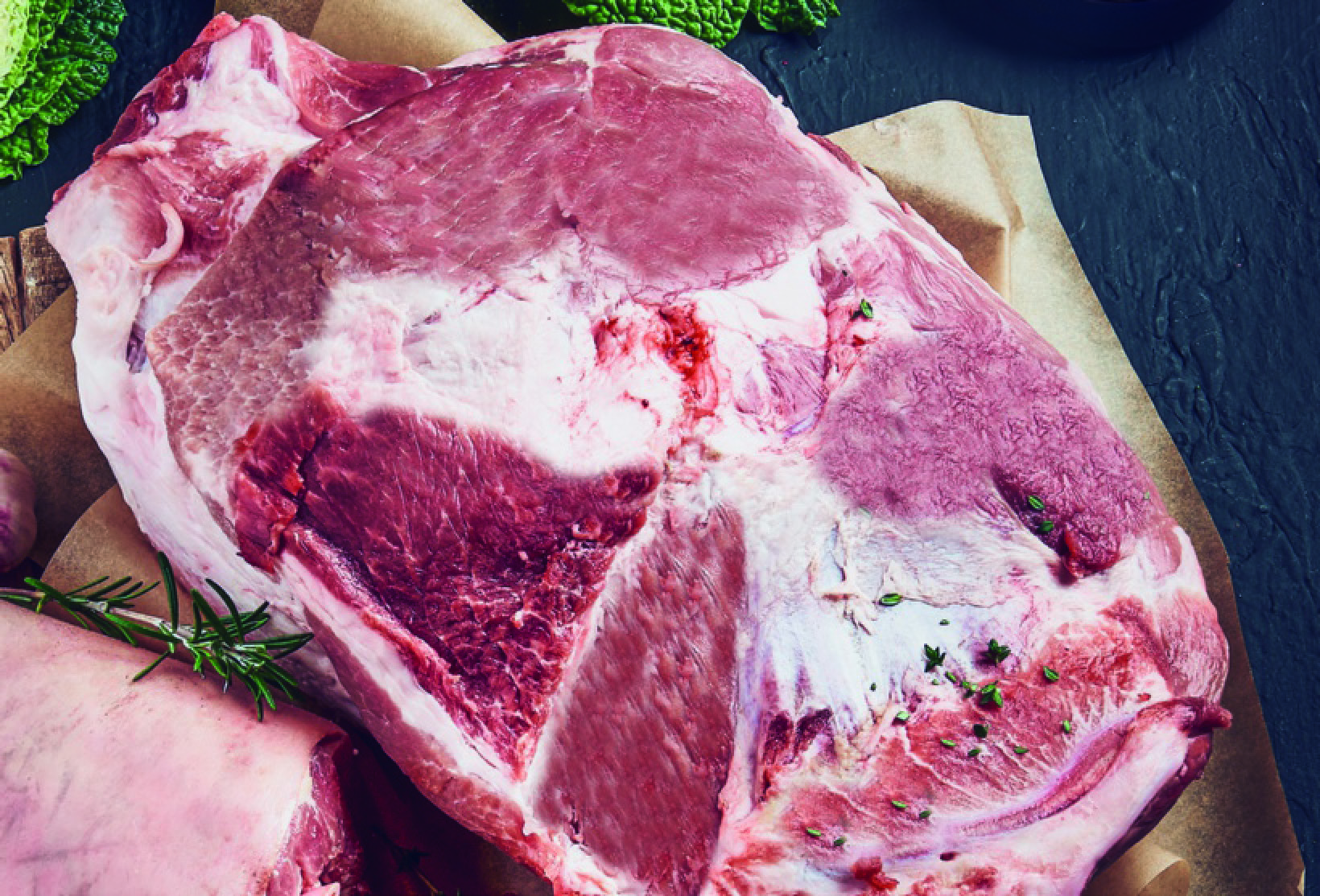 PORC : ÉPAULE ENTIÈRE AVEC OS