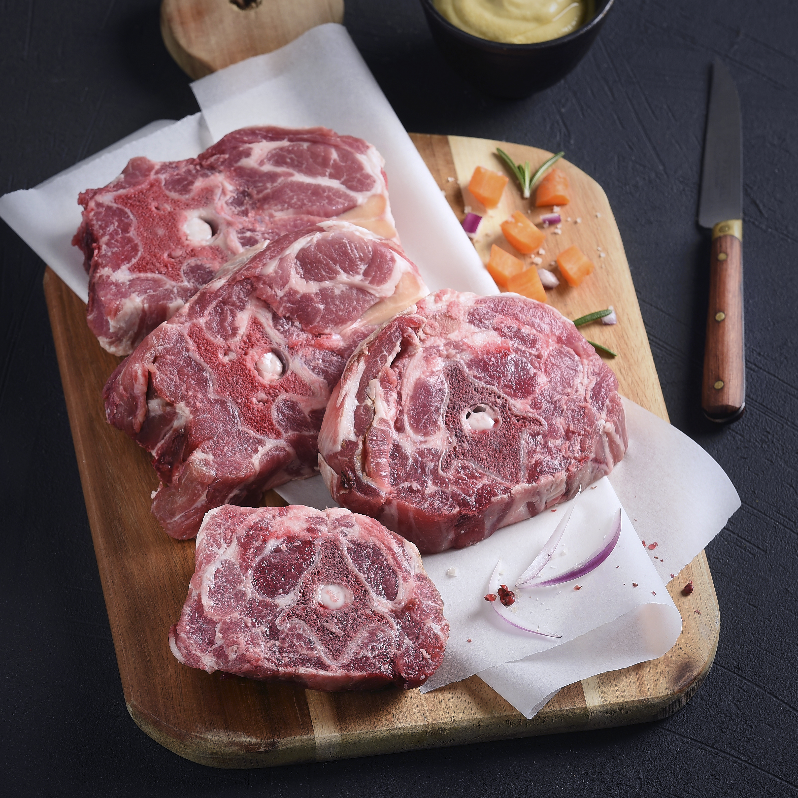 AGNEAU : COLLIER ** AVEC OS À BRAISER