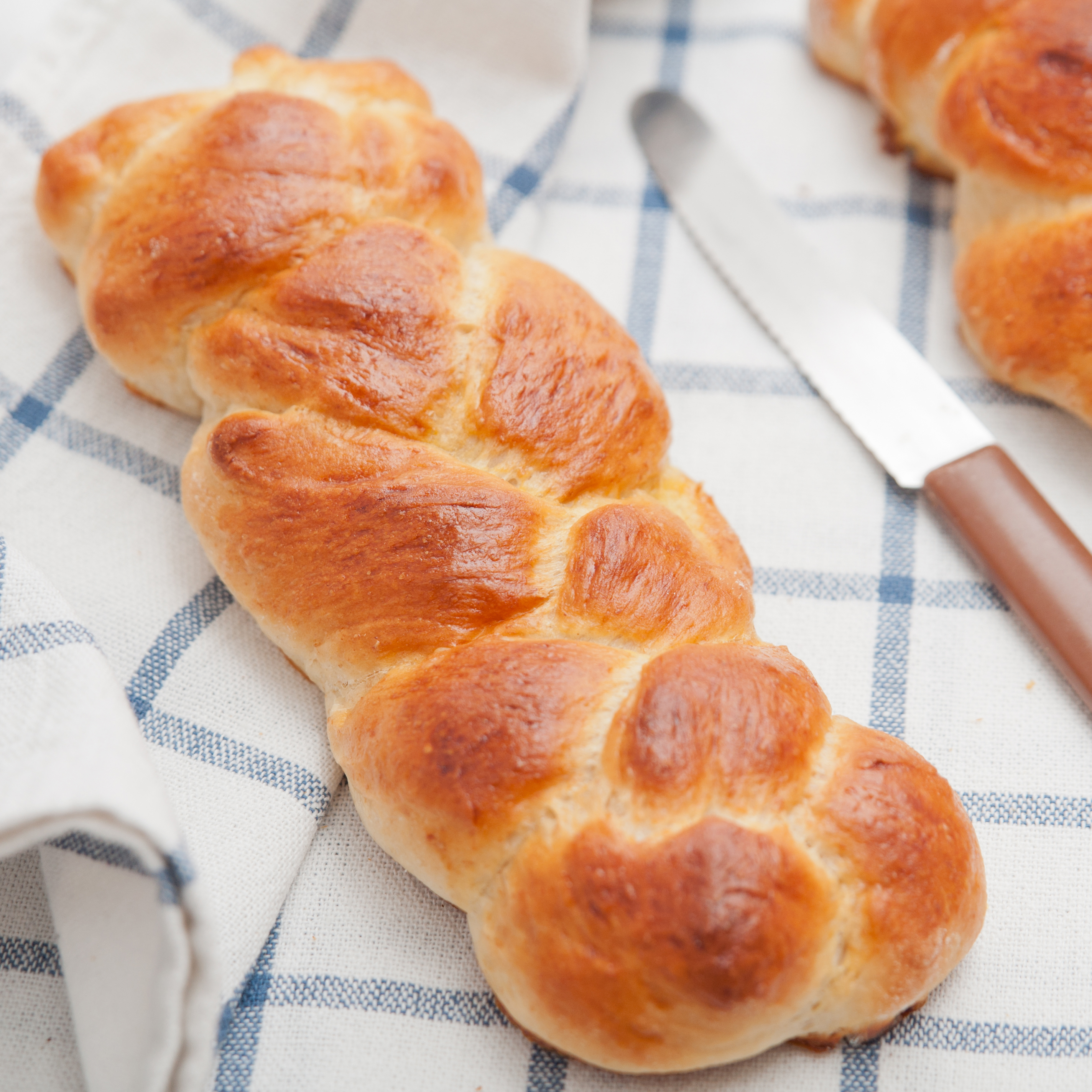 BRIOCHE TRESSÉE