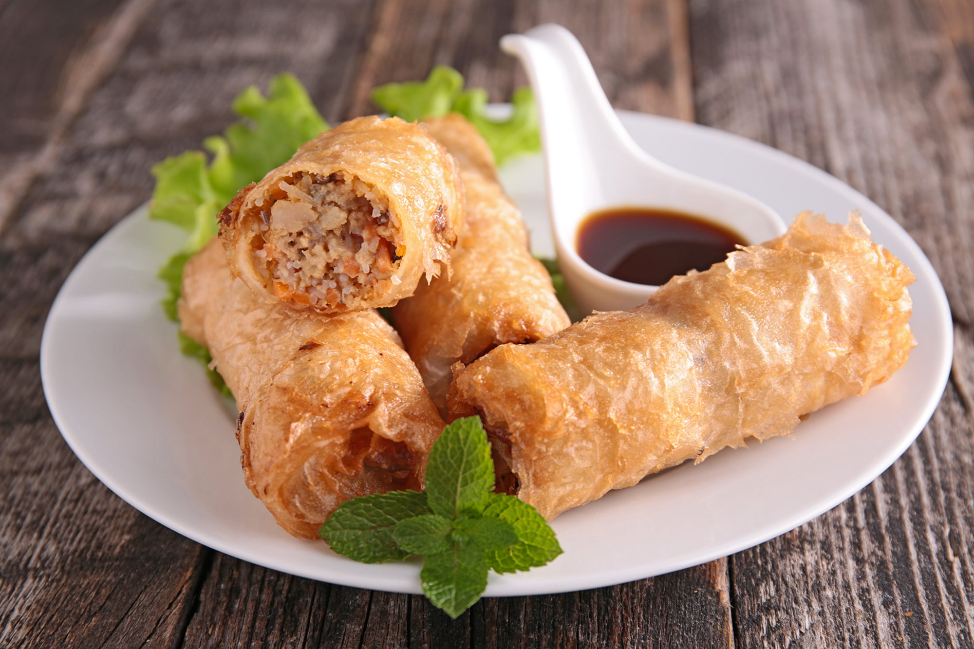 4 Nems impériaux au porc et sa sauce "Merveille d'Asie"
