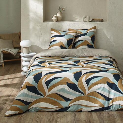 PARURE HOUSSE DE COUETTE 240X220  CM + DRAP HOUSSE 140X190  CM 
+ 2  TAIES D’OREILLER 63X63  CM