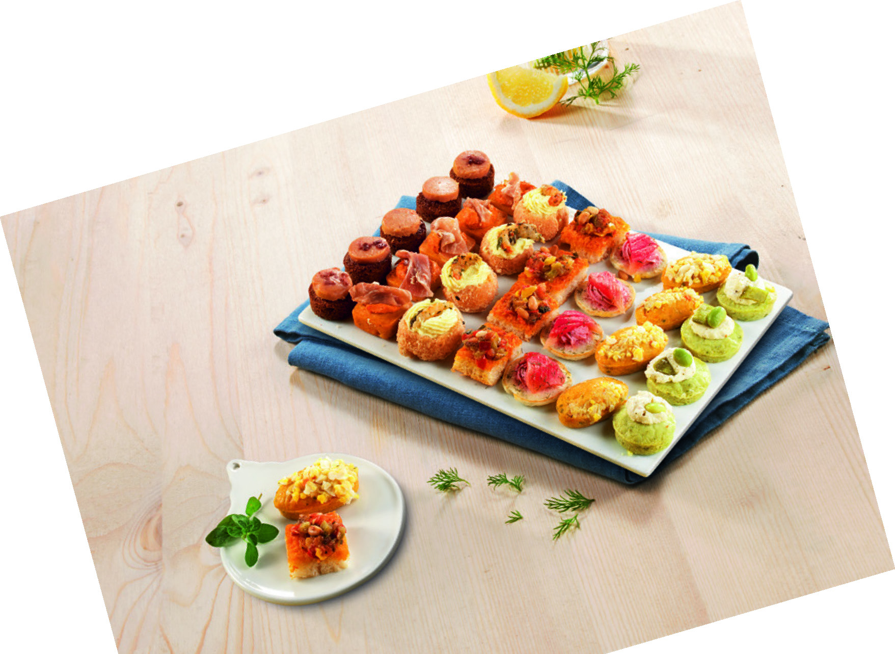 32 CANAPÉS(1) 