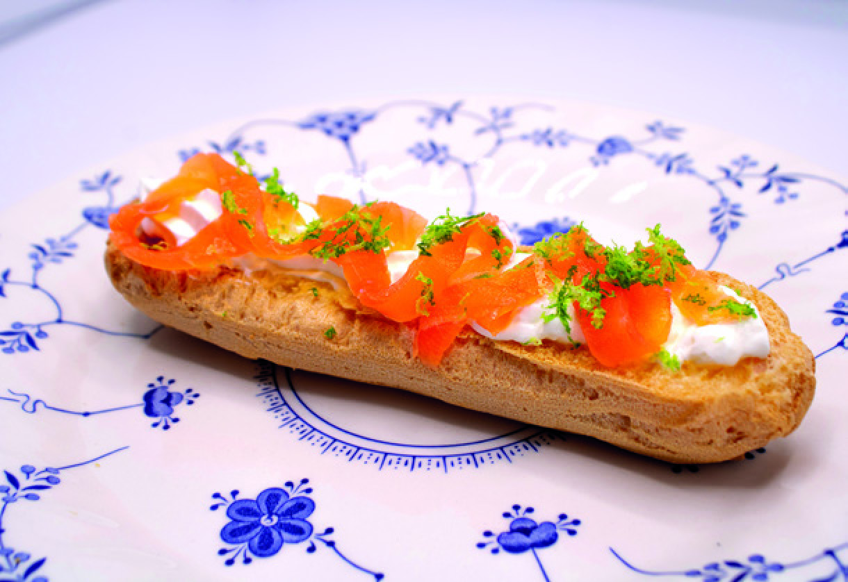 ÉCLAIR AU SAUMON FUMÉ