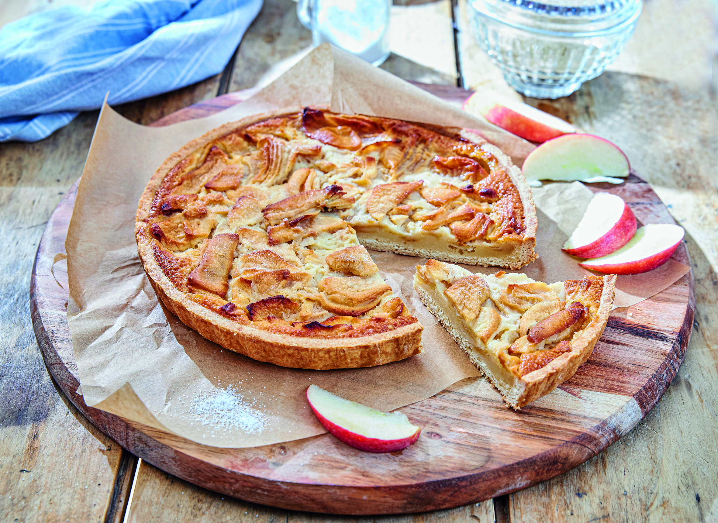 TARTE CLAFOUTIS AUX POMMES