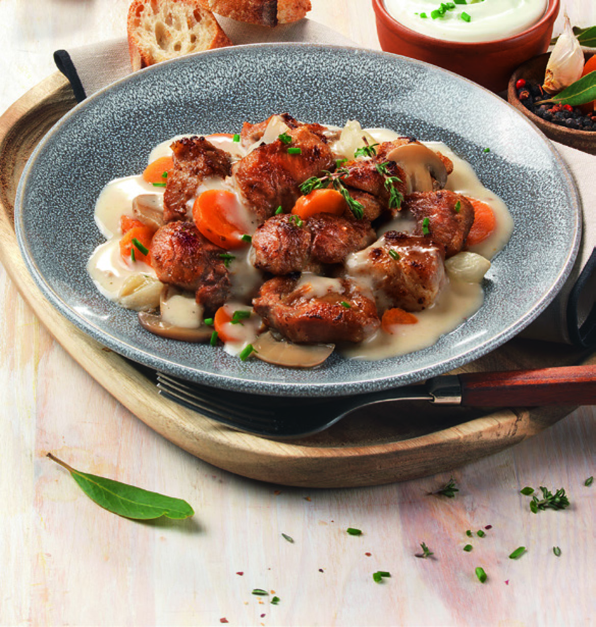 BLANQUETTE DE VEAU ET SES CHAMPIGNONS DE PARIS