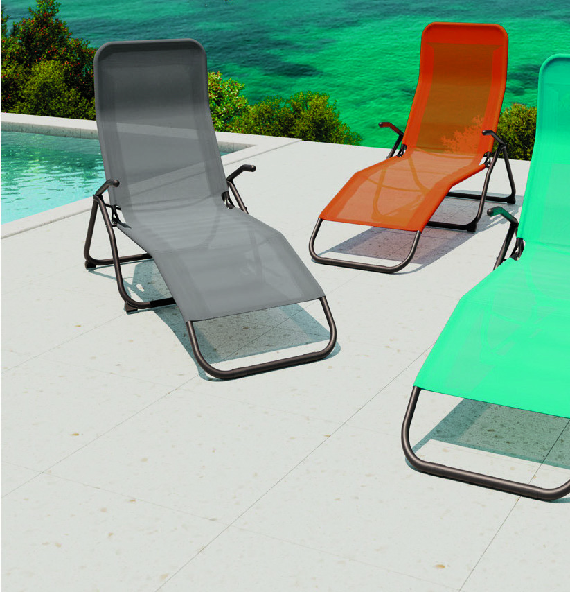 CHAISE LONGUE À BASCULE