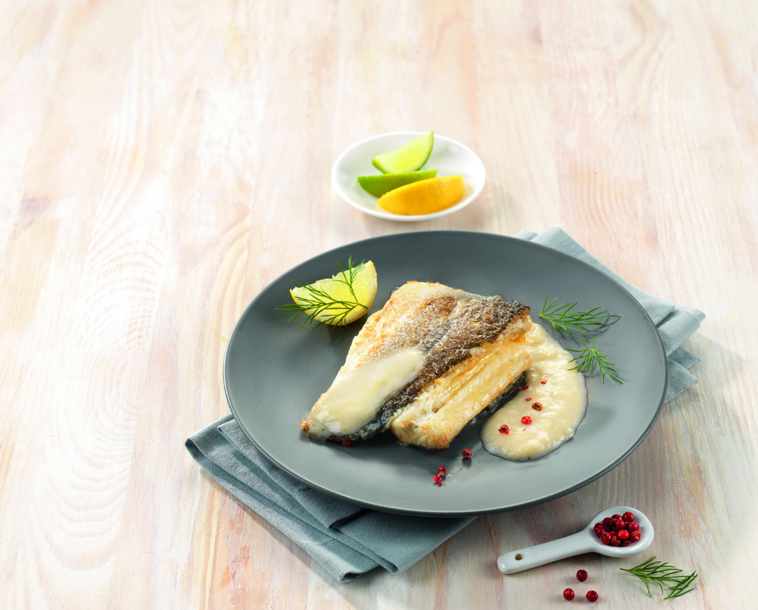 FILET DE BAR SAUCE BEURRE BLANC