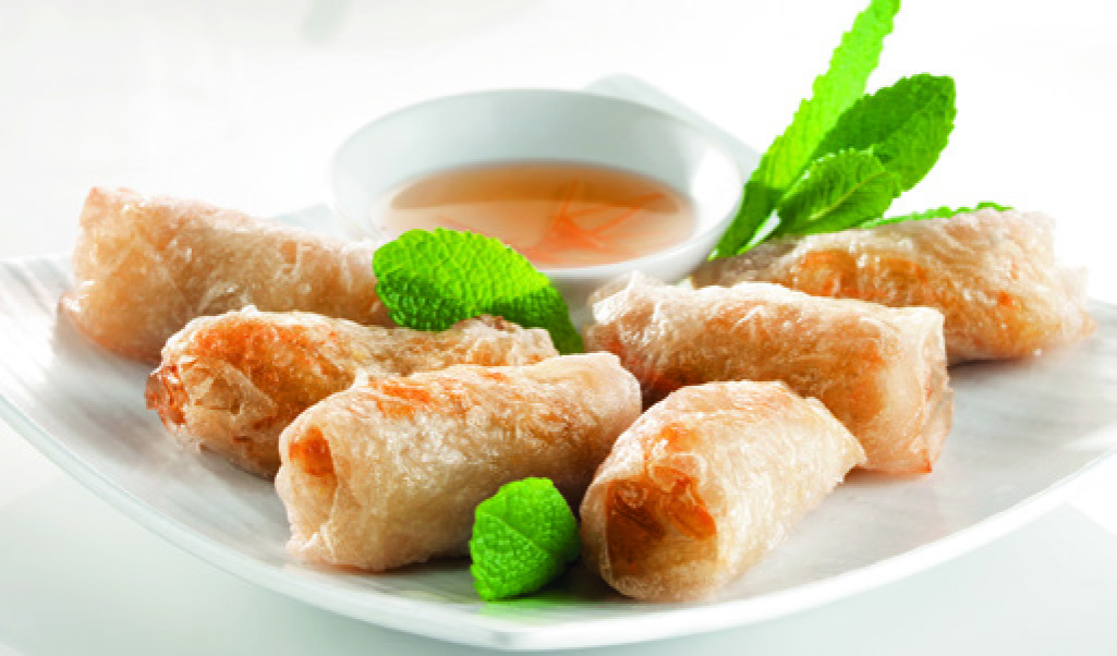 NEMS COCKTAIL AU PORC AVEC SAUCE NUOC MAM