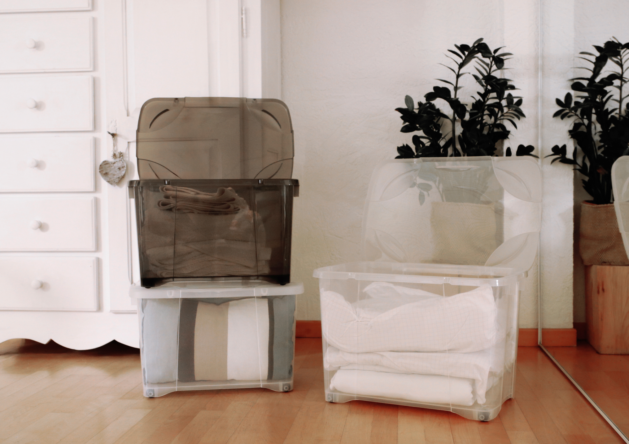 COFFRE CLIP'BOX 40 L AVEC ROULETTES